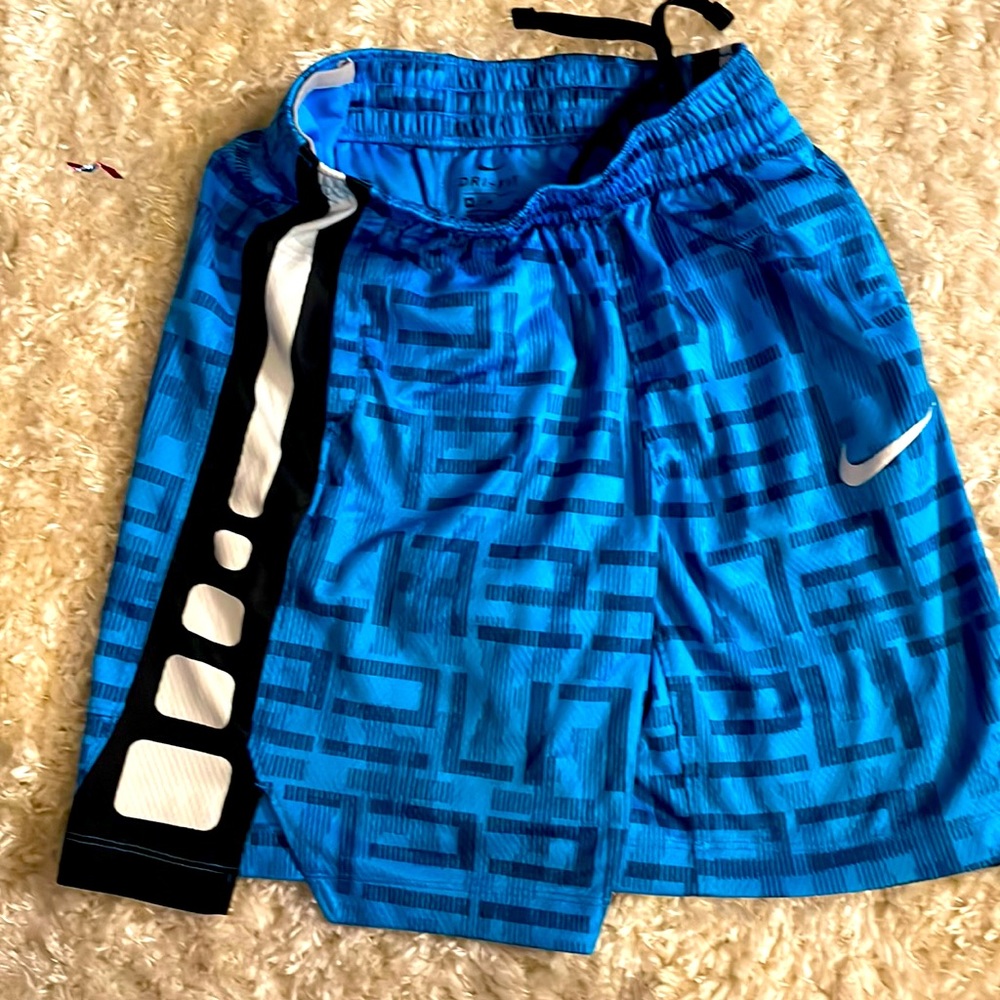 Boys medium Nike Shorts